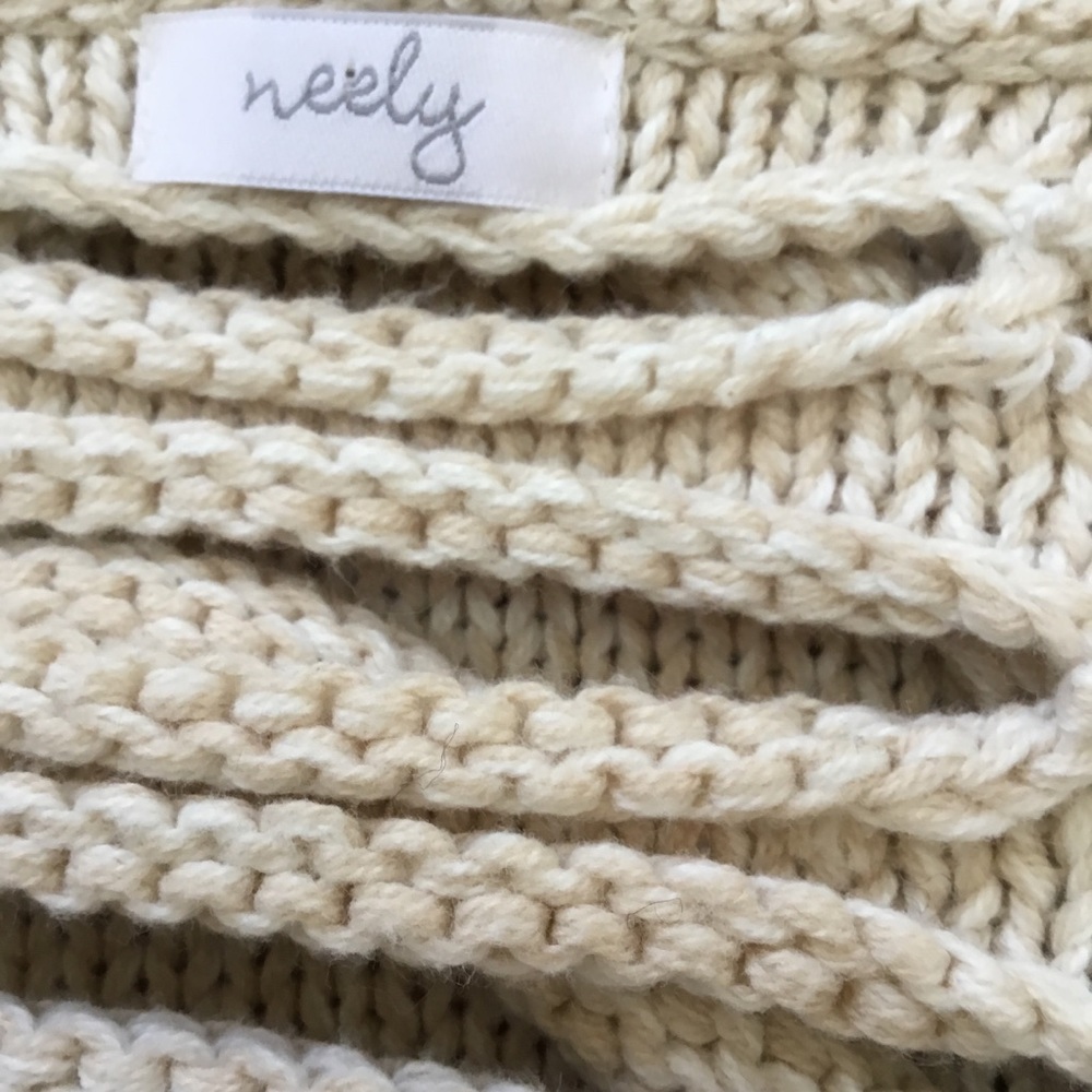 Neely sweater. - Picture 3 of 5